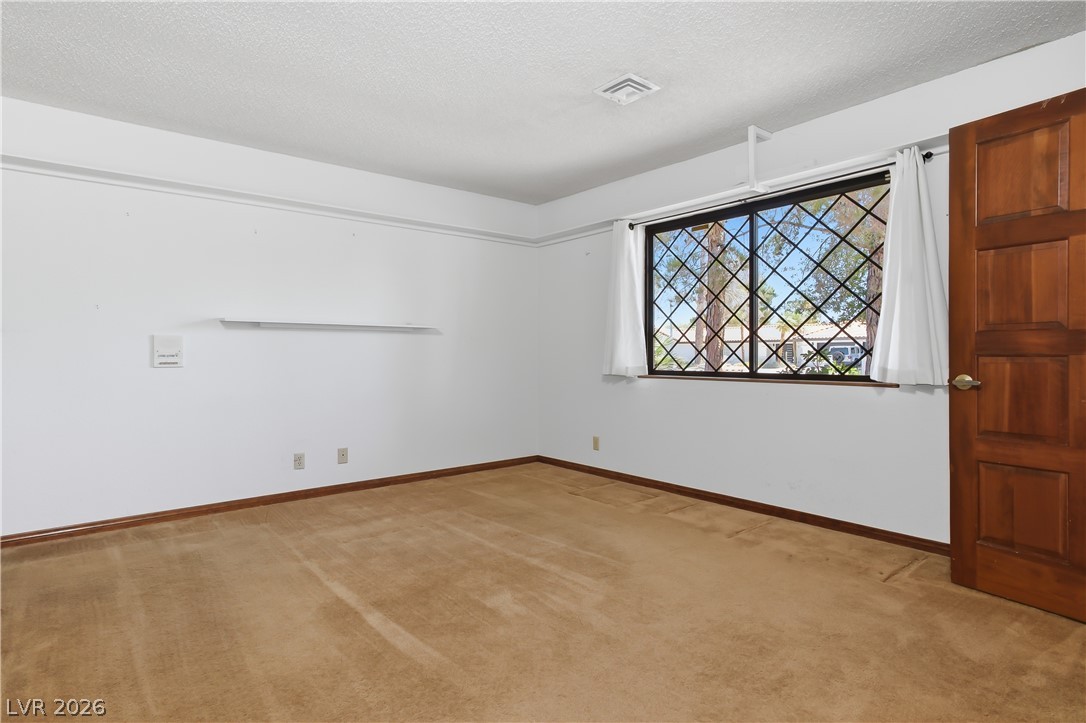 5759 Hedgehaven Court