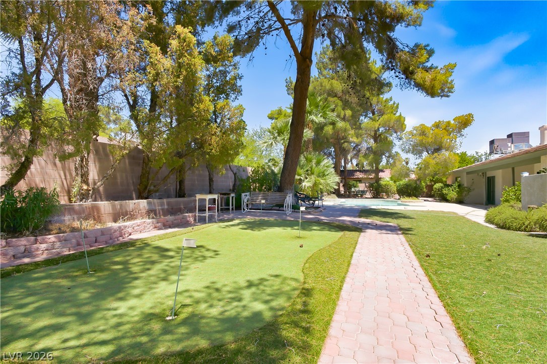 5759 Hedgehaven Court