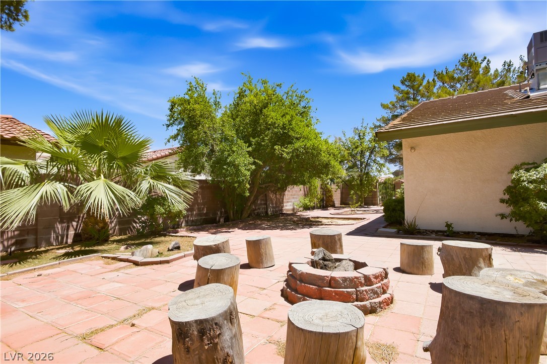 5759 Hedgehaven Court
