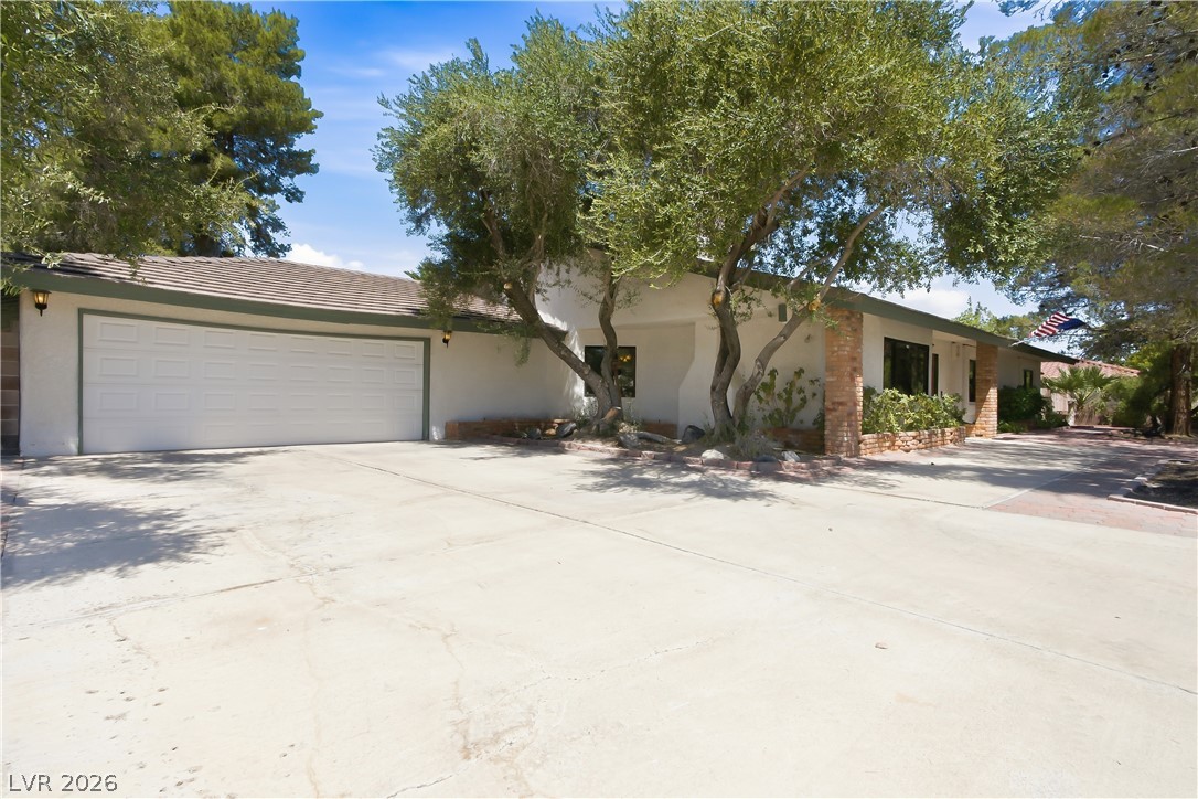5759 Hedgehaven Court