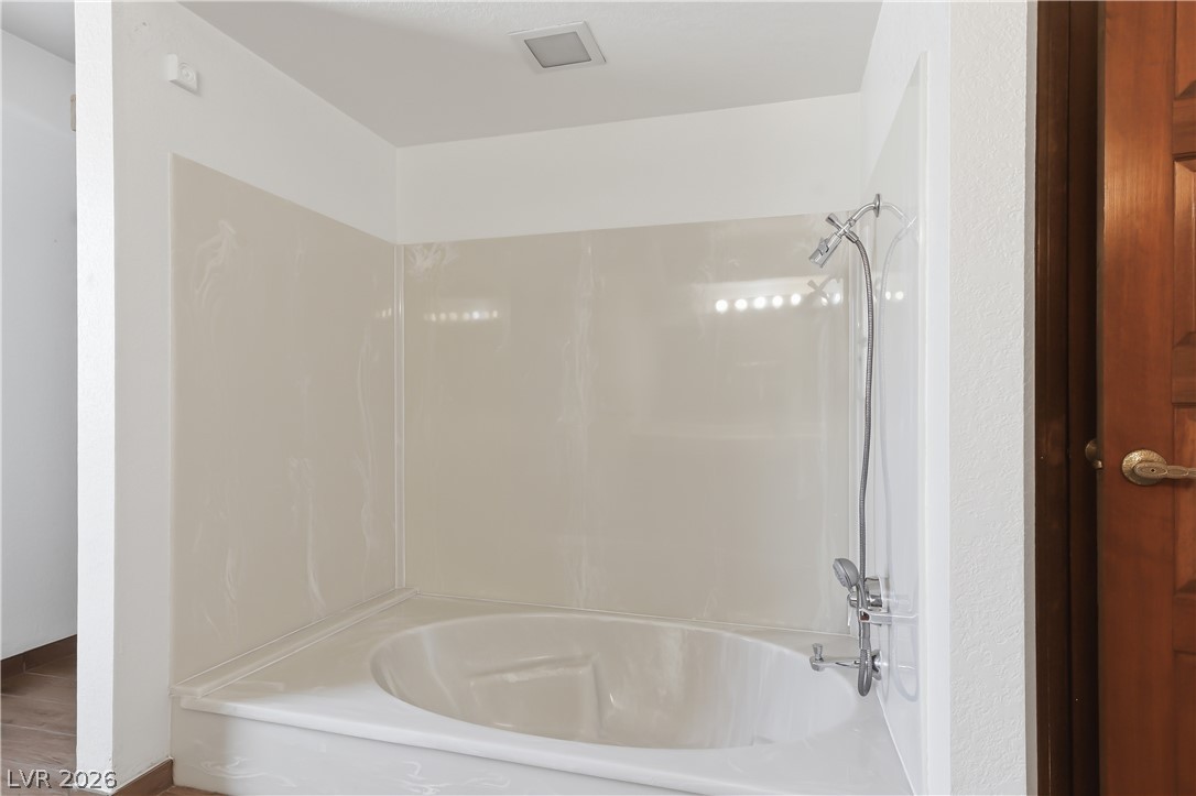 5759 Hedgehaven Court