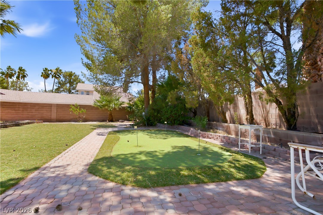 5759 Hedgehaven Court