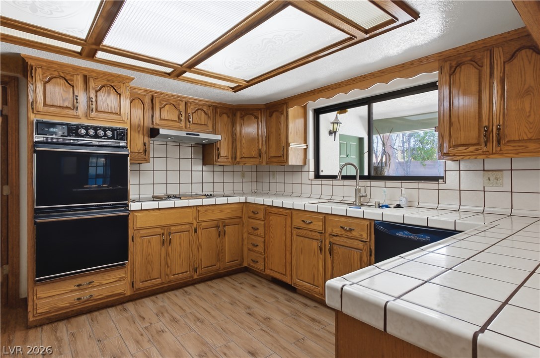 5759 Hedgehaven Court