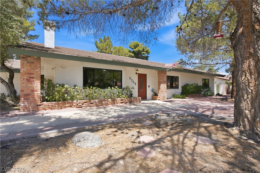 5759 Hedgehaven Court