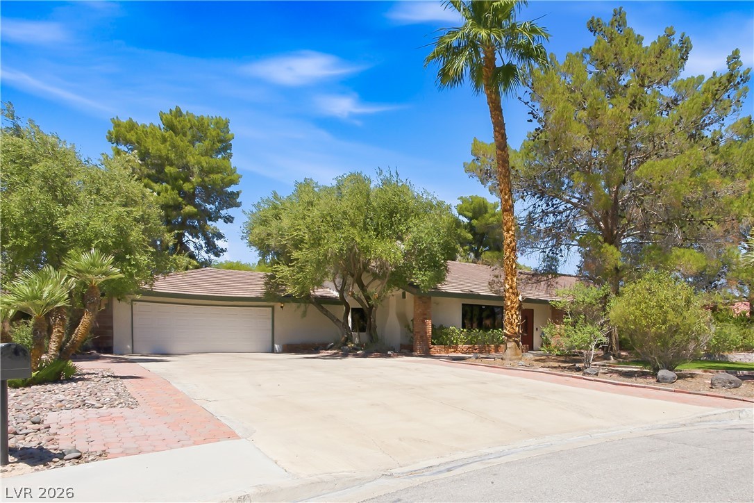 5759 Hedgehaven Court