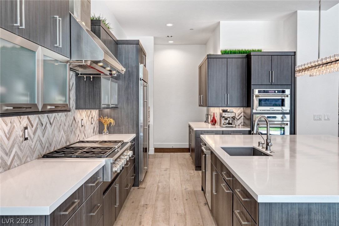 2195 Overlook Canyon Lane