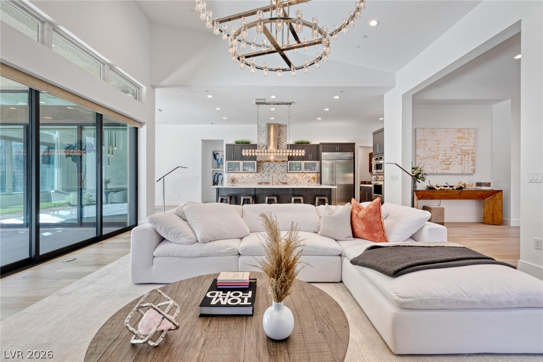 2195 Overlook Canyon Lane