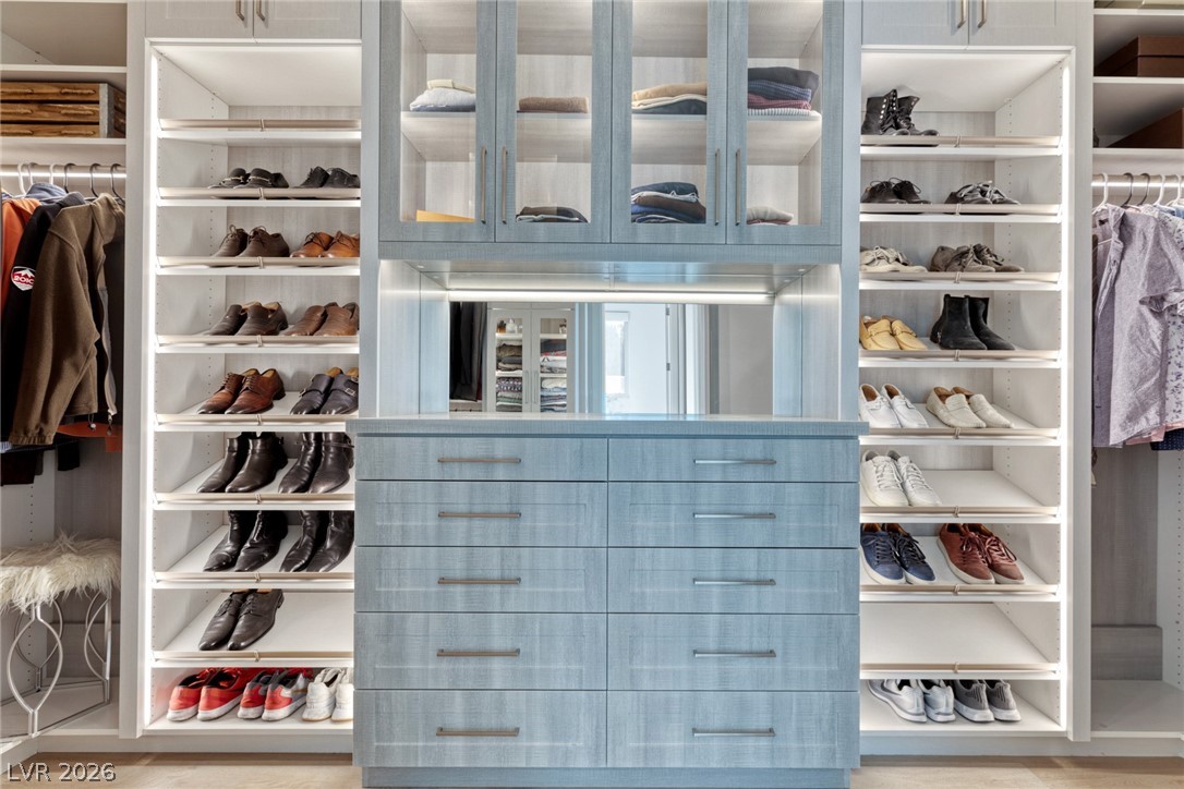 2195 Overlook Canyon Lane