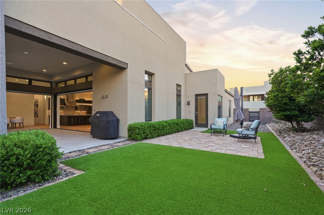 2195 Overlook Canyon Lane