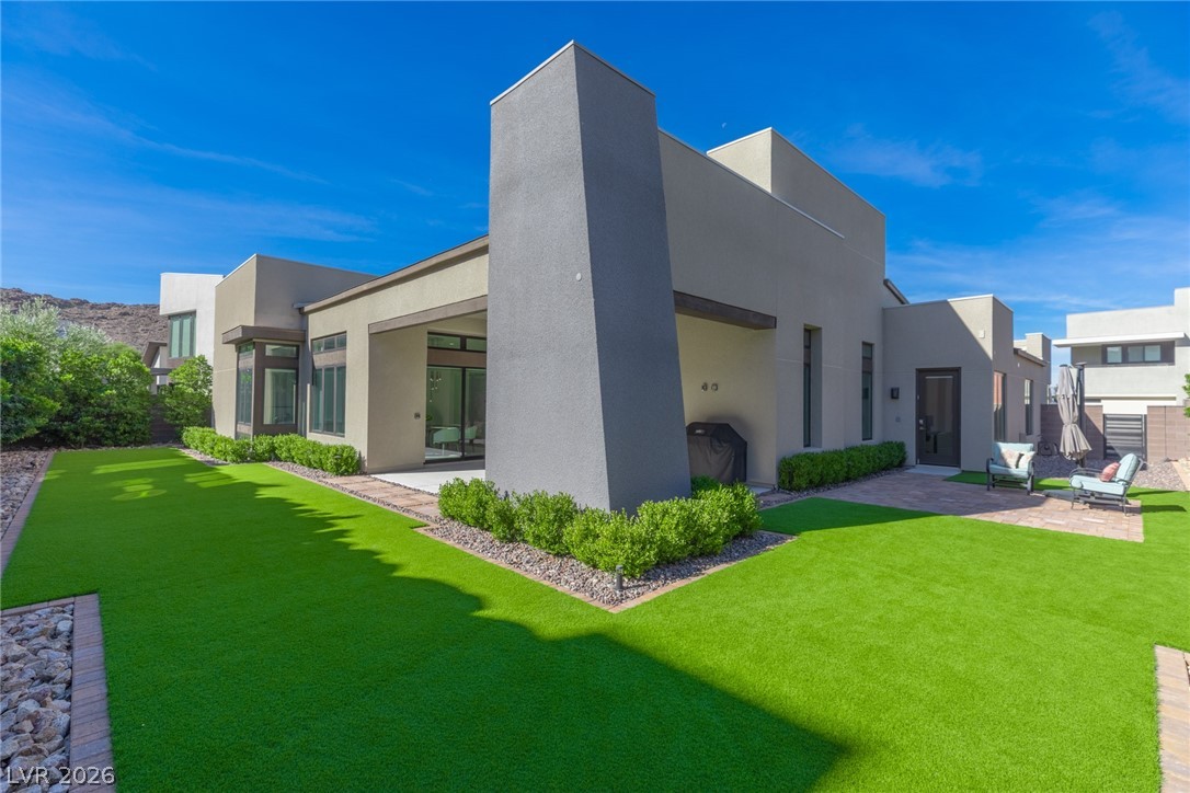 2195 Overlook Canyon Lane