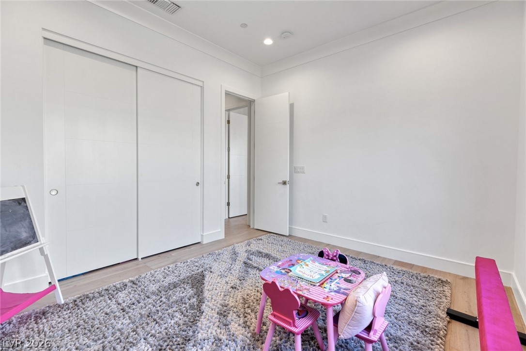 2195 Overlook Canyon Lane