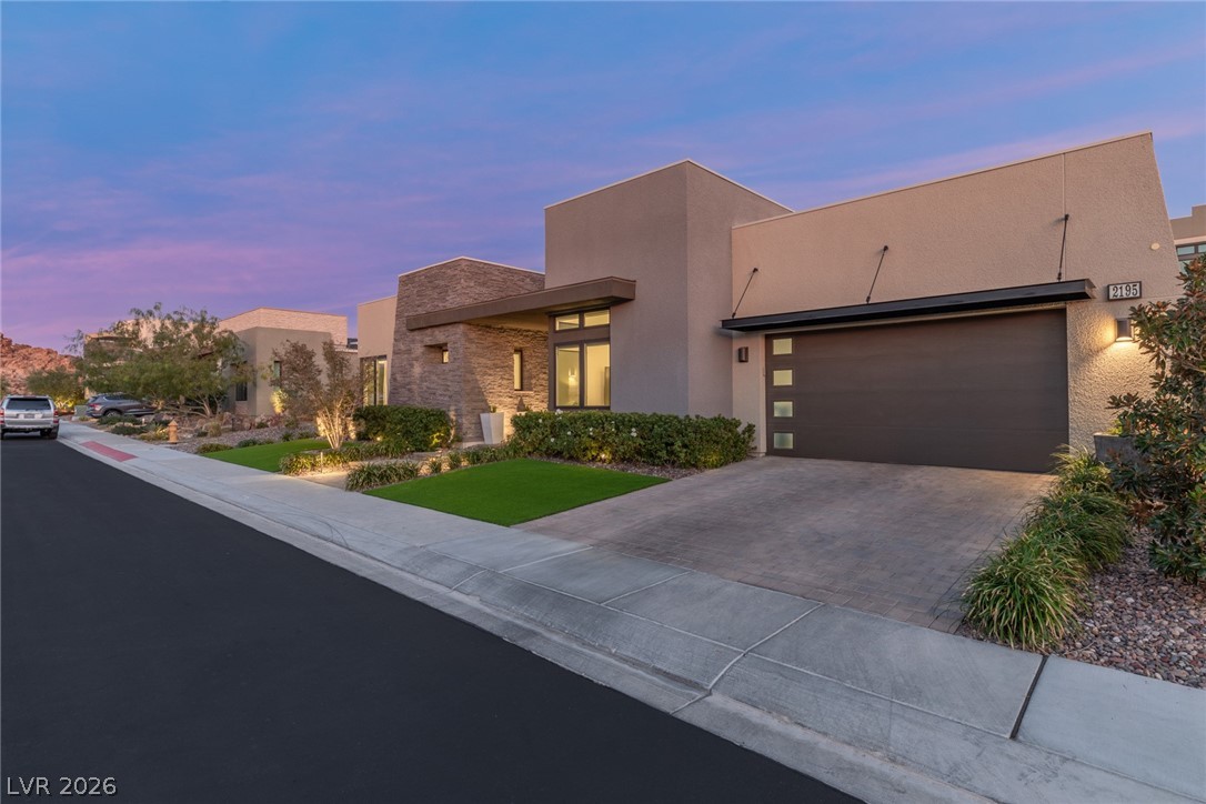 2195 Overlook Canyon Lane