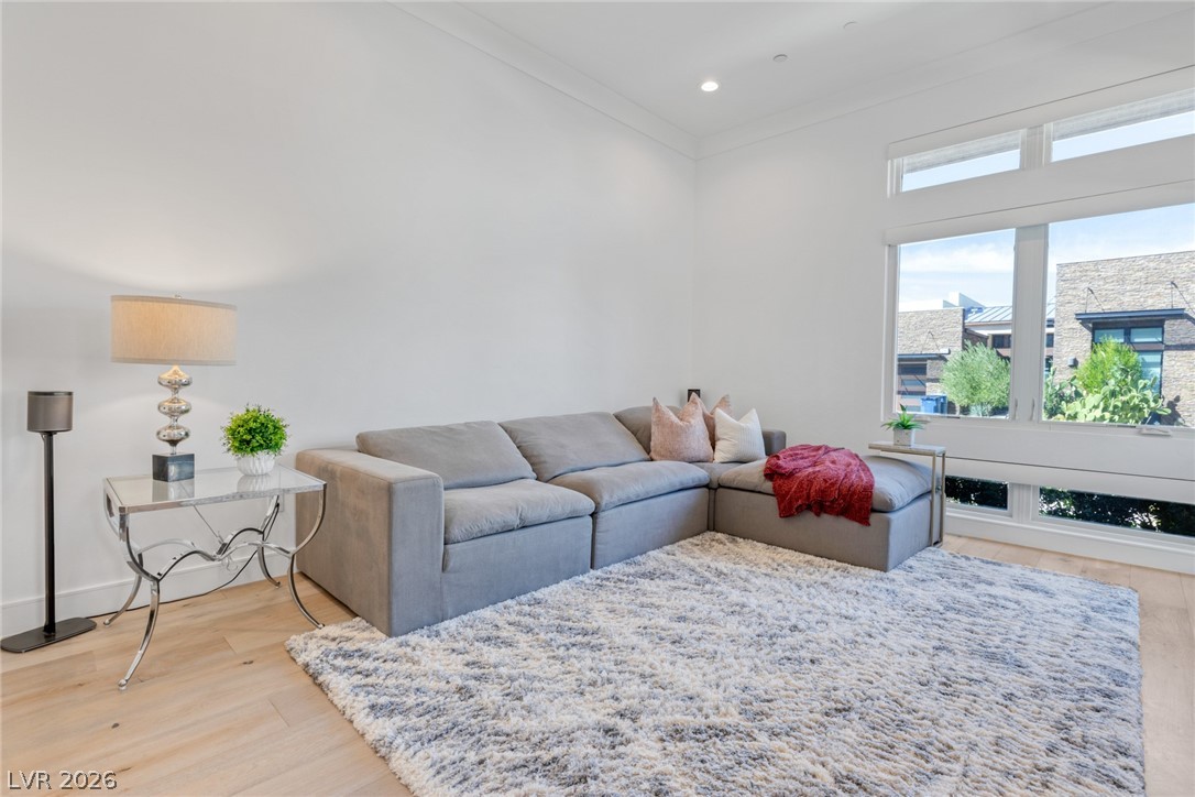 2195 Overlook Canyon Lane