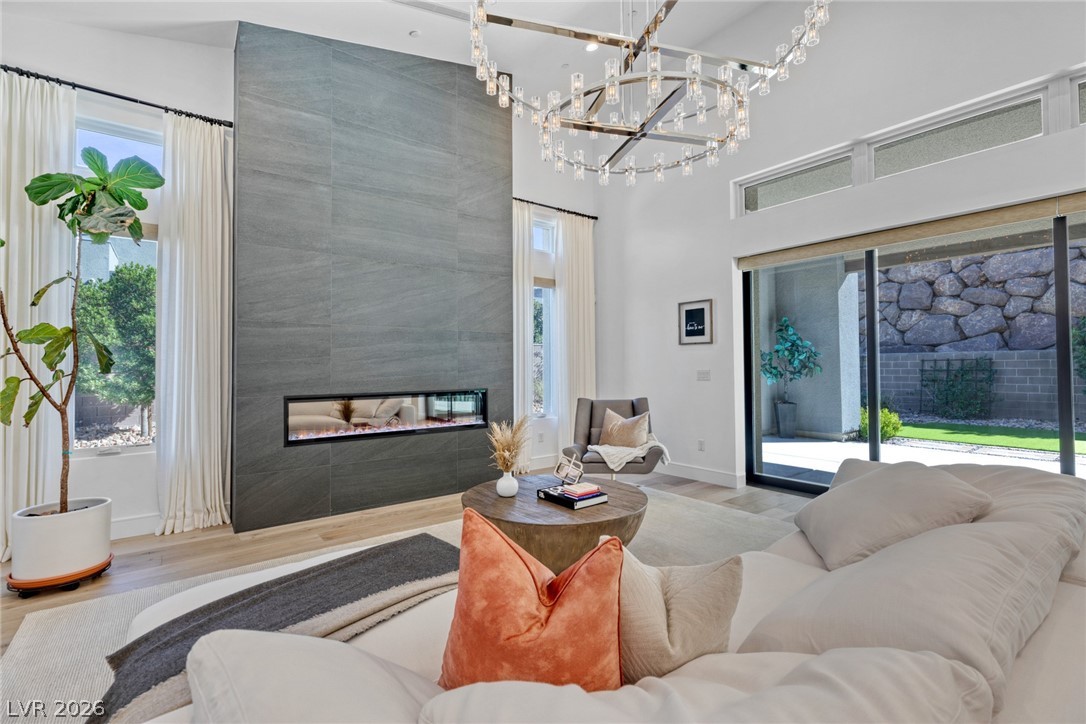 2195 Overlook Canyon Lane