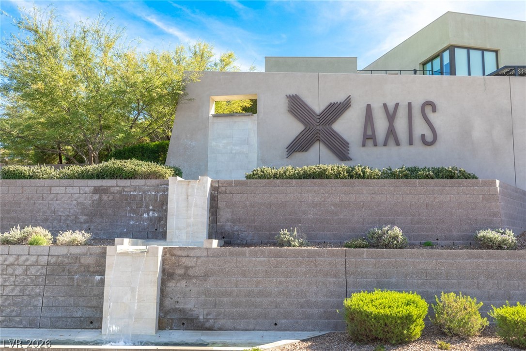 2195 Overlook Canyon Lane