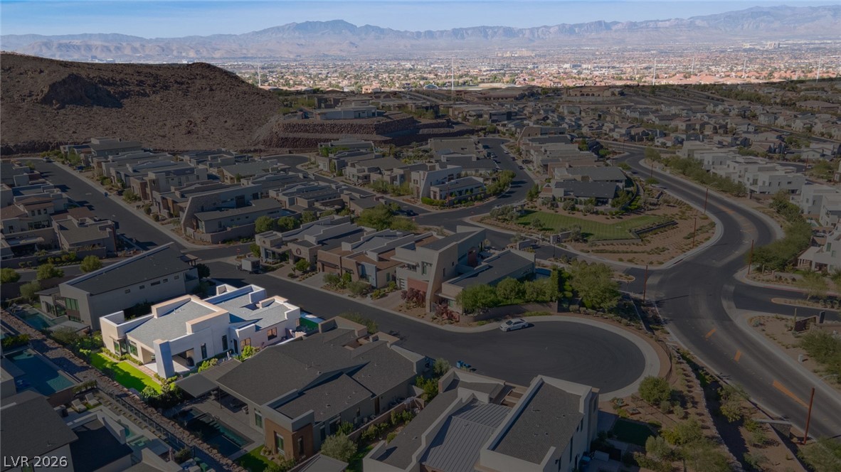 2195 Overlook Canyon Lane