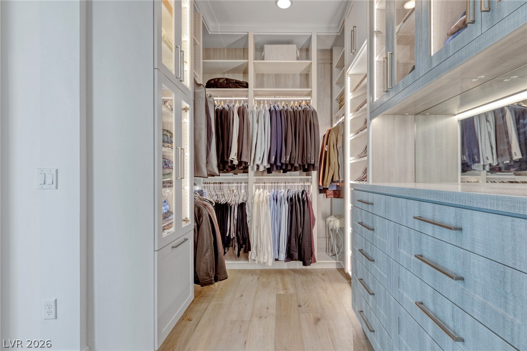 2195 Overlook Canyon Lane