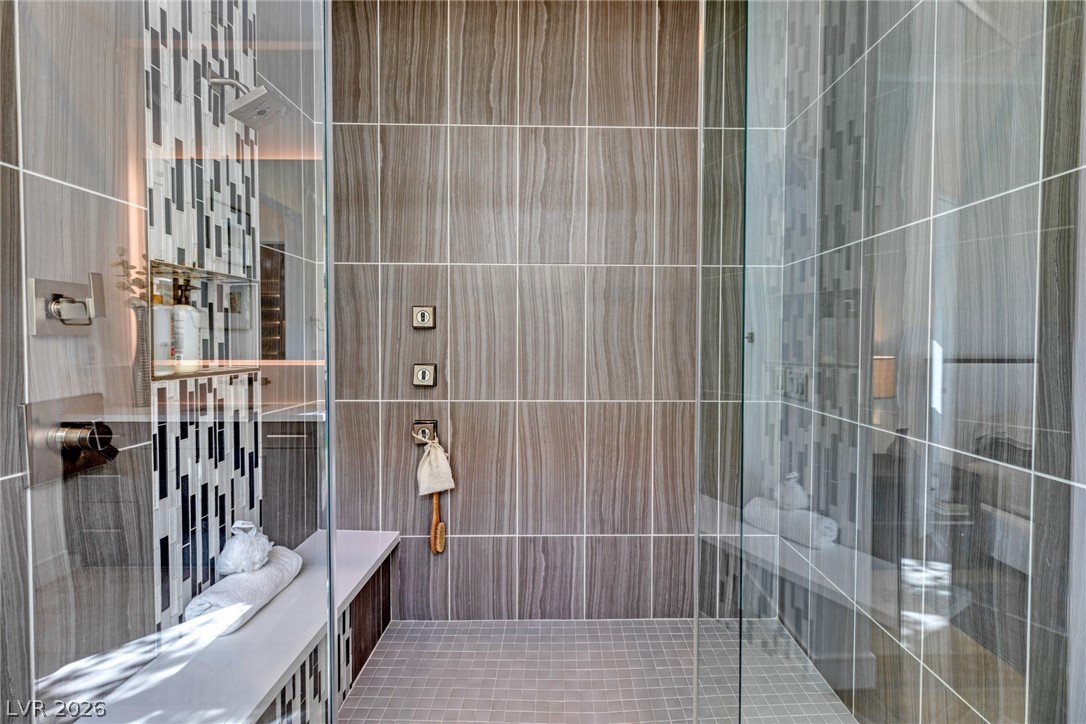 2195 Overlook Canyon Lane