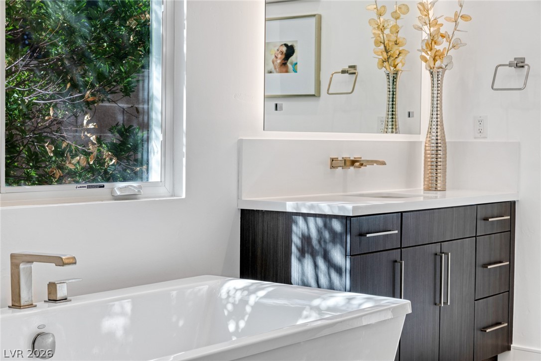 2195 Overlook Canyon Lane