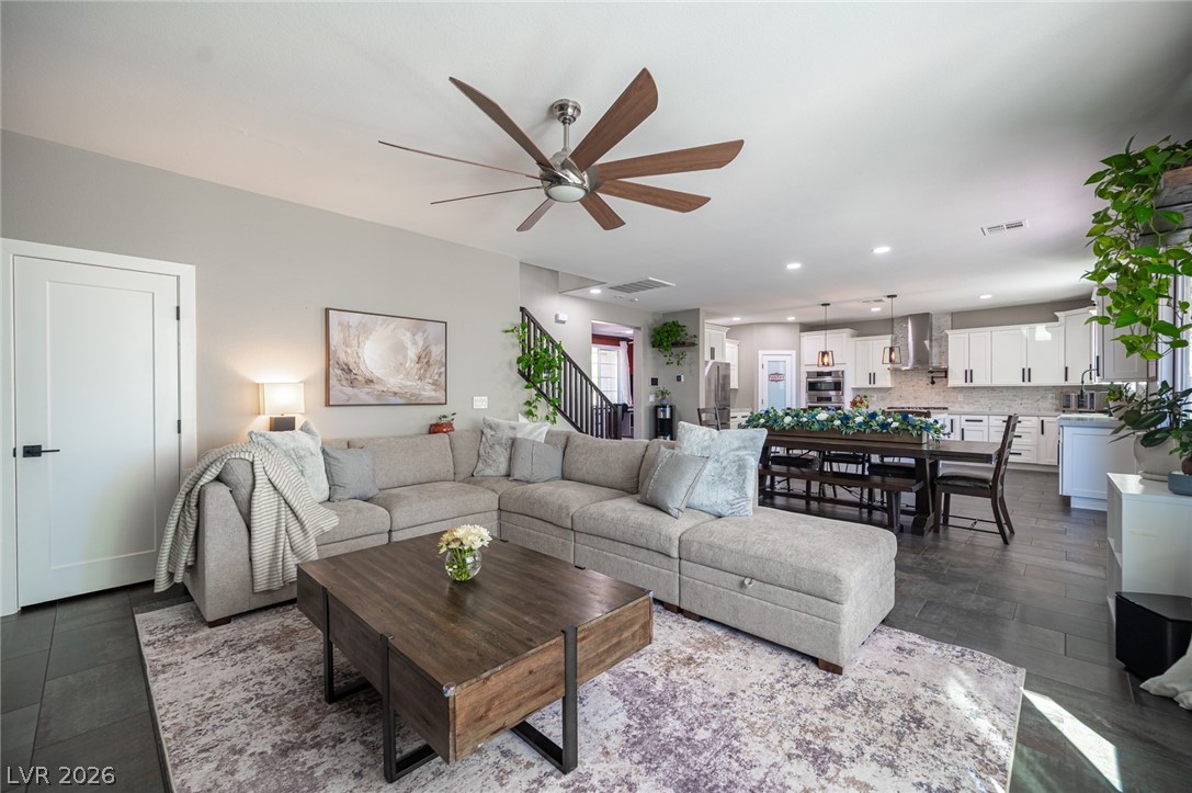 5432 Pride Mountain Street