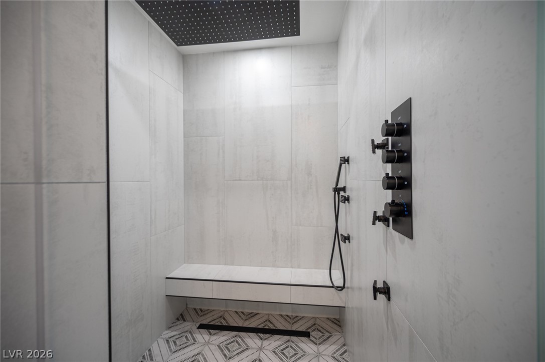 5432 Pride Mountain Street