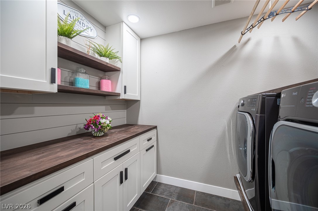 5432 Pride Mountain Street