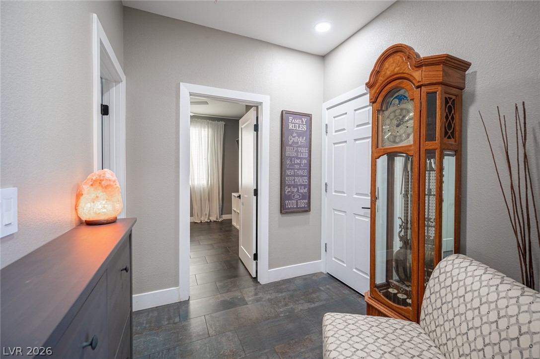 5432 Pride Mountain Street