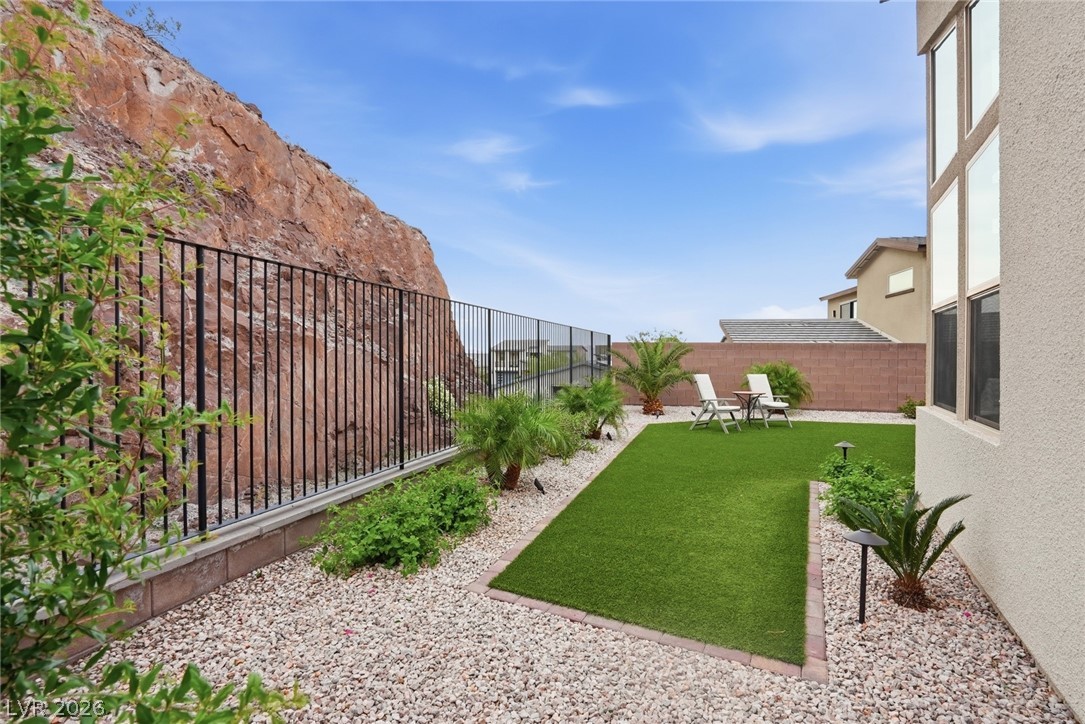 1917 Regal Bluff Drive