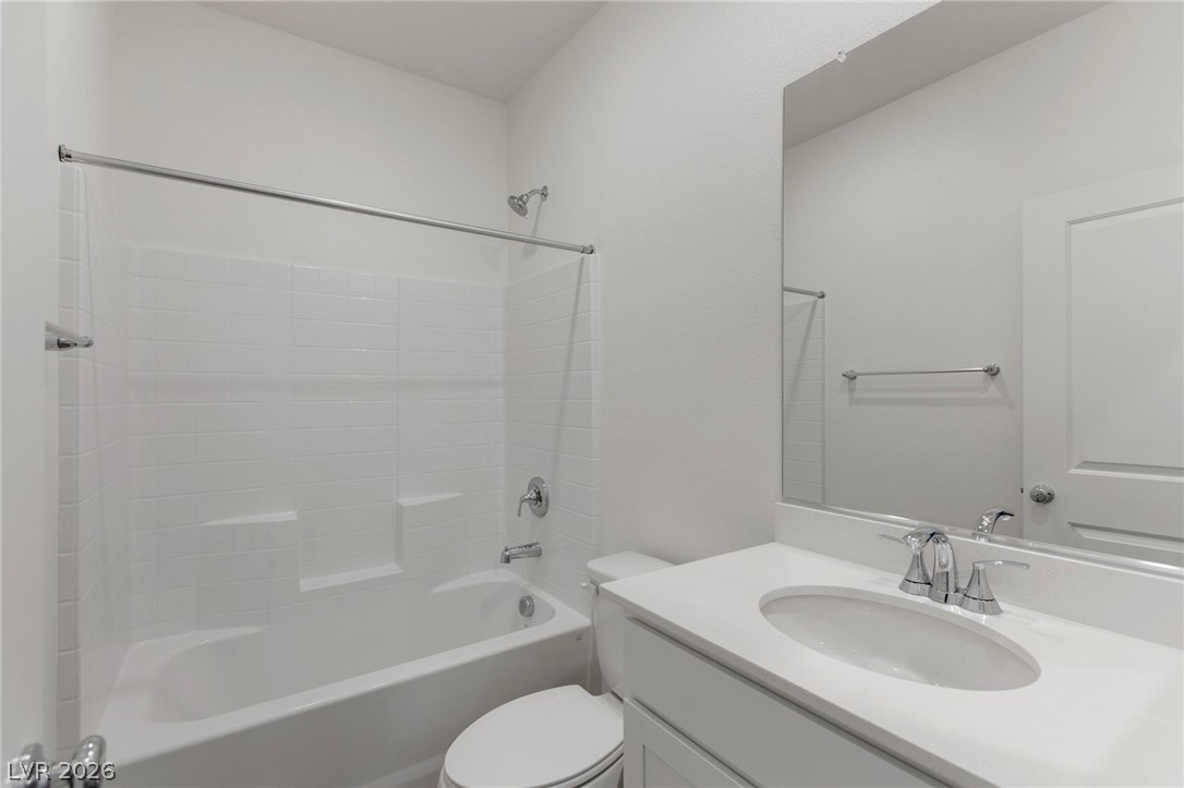 10183 Glowing Amber Street