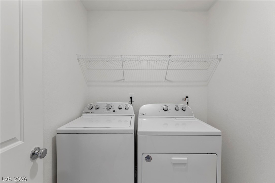 10183 Glowing Amber Street