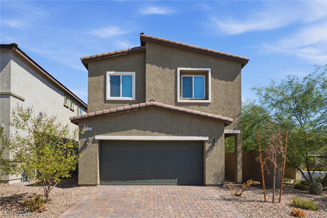 4706 Turquoise Cliffs Avenue