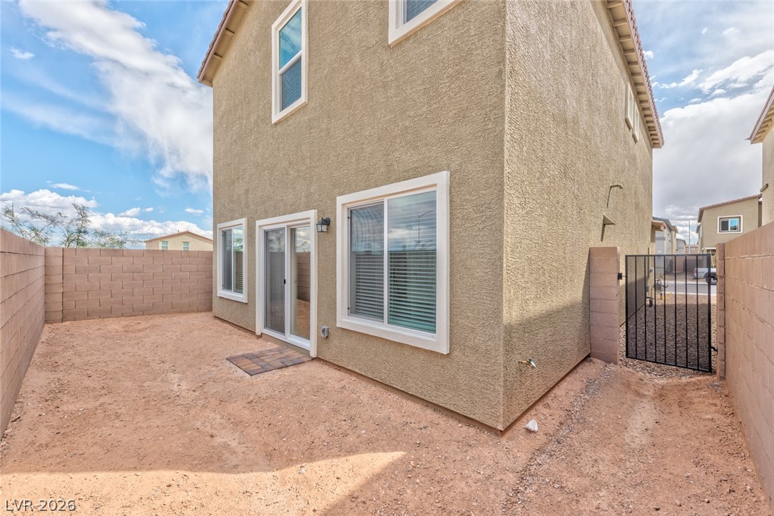 4706 Turquoise Cliffs Avenue