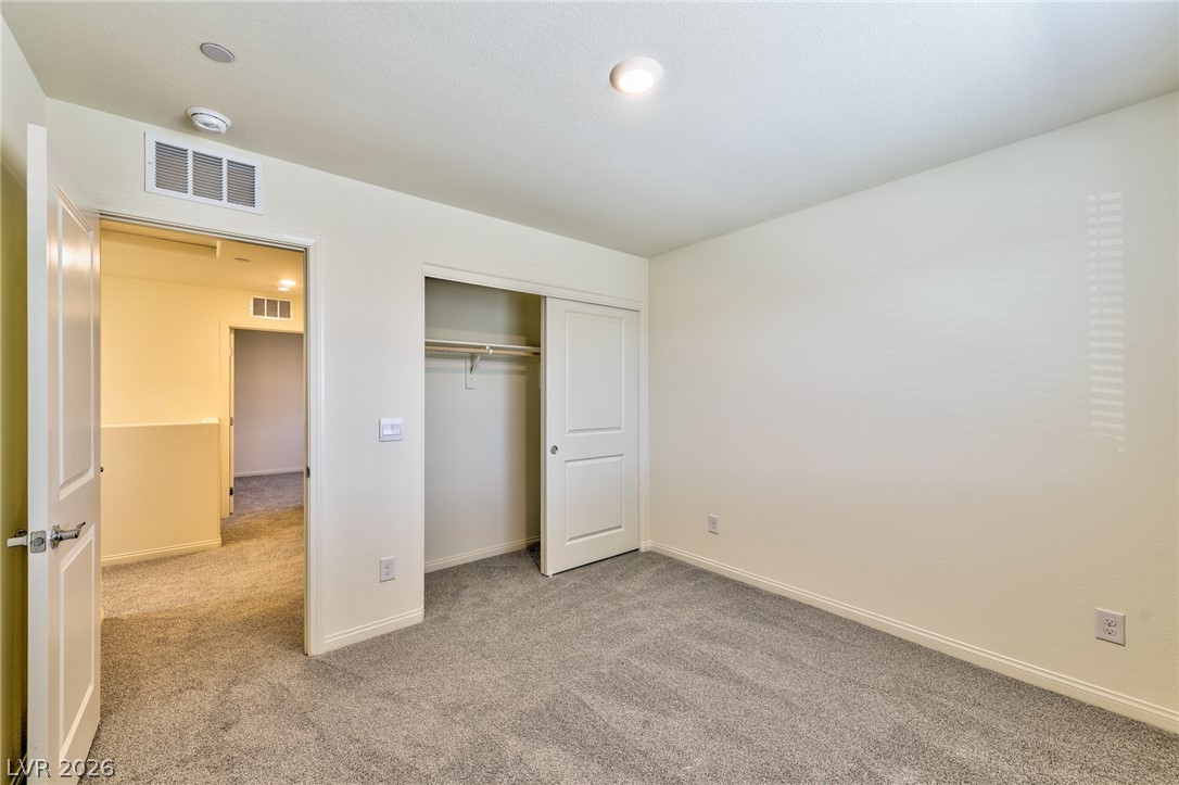 4702 Arctic Cliffs Avenue