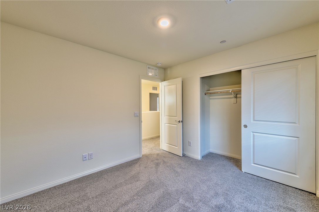 4702 Arctic Cliffs Avenue