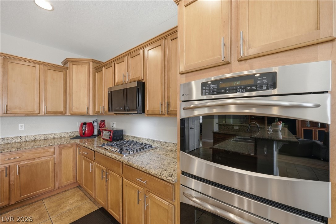 41 Peak Villa Avenue