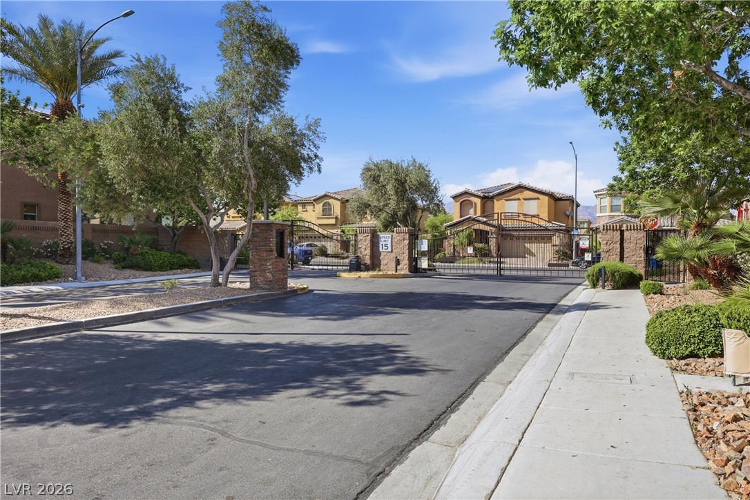 41 Peak Villa Avenue