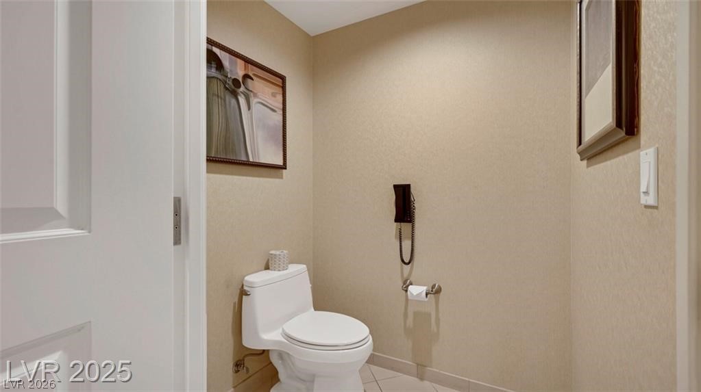 135 East HARMON Avenue 904