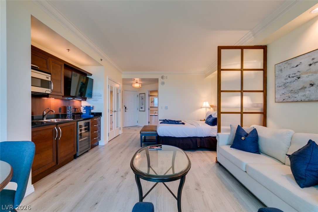 135 East HARMON Avenue 804