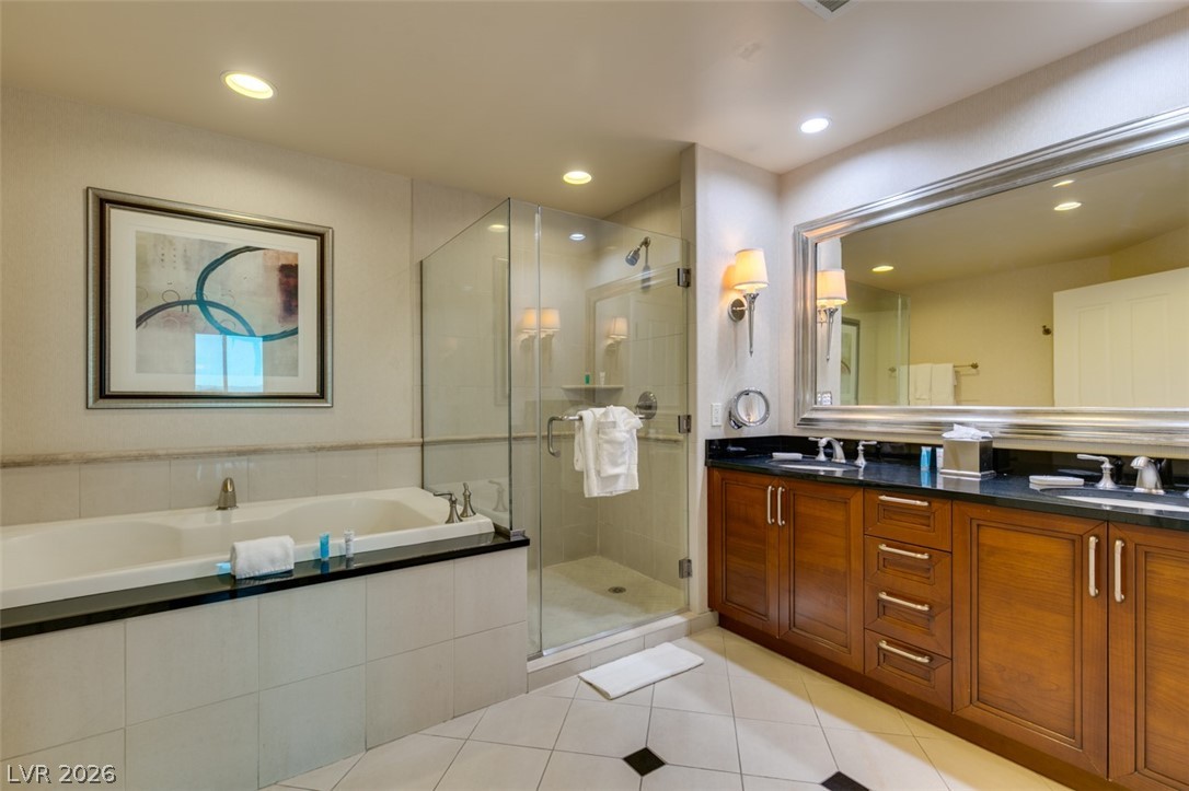 135 East HARMON Avenue 804