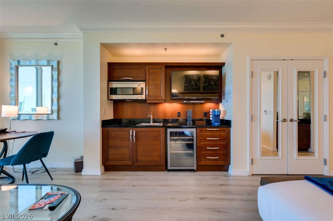 135 East HARMON Avenue 804