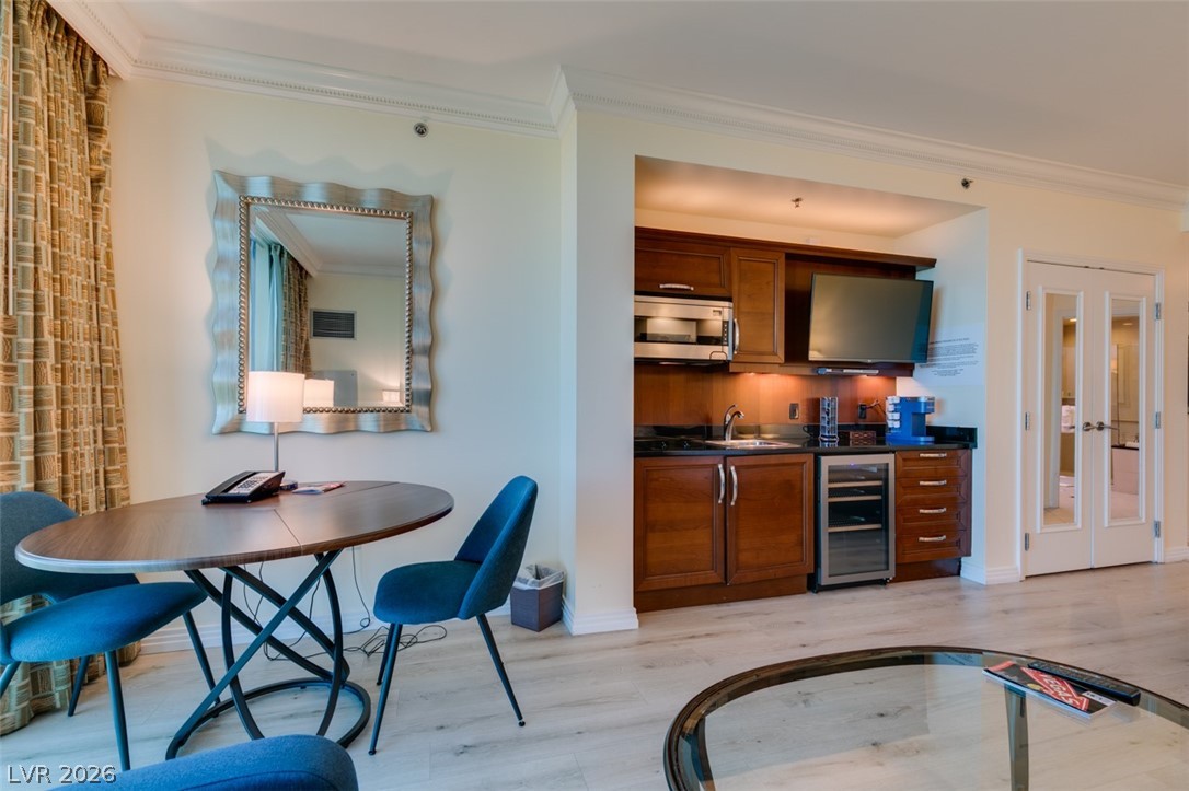 135 East HARMON Avenue 804