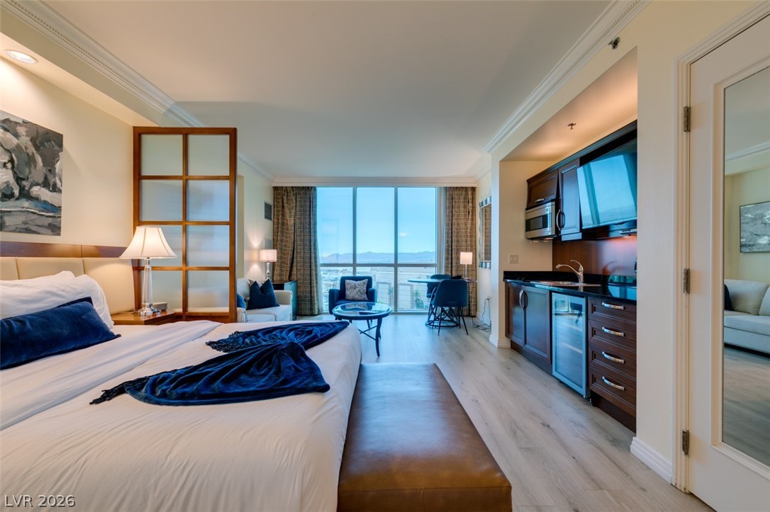 135 East HARMON Avenue 804