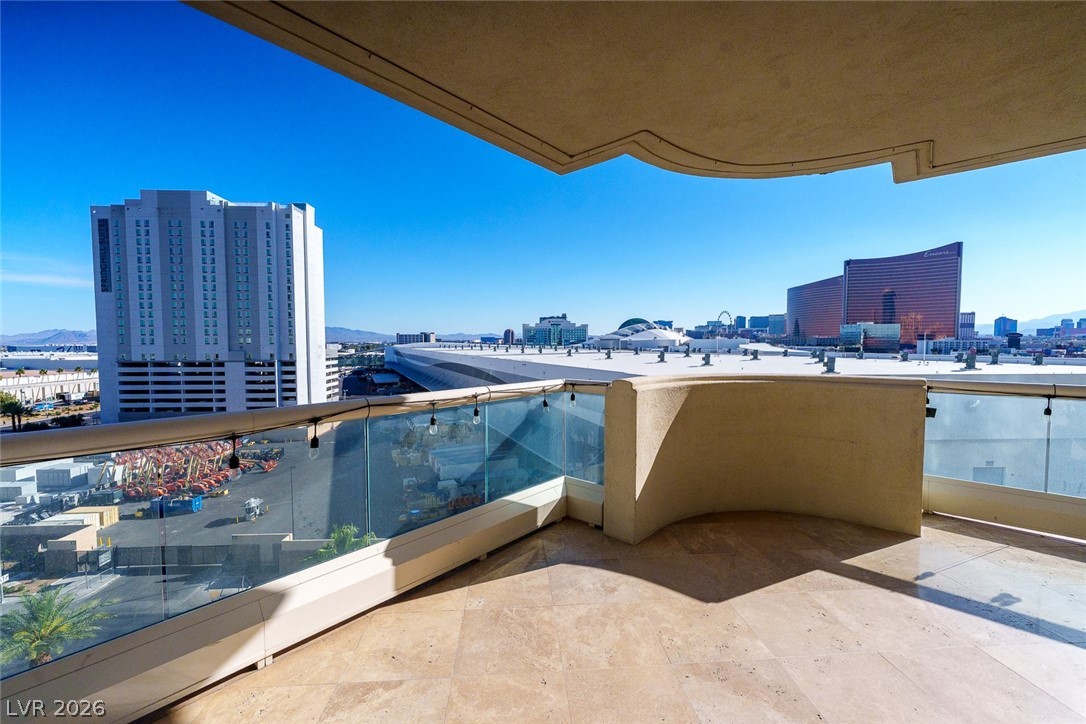 2877 Paradise Road 805