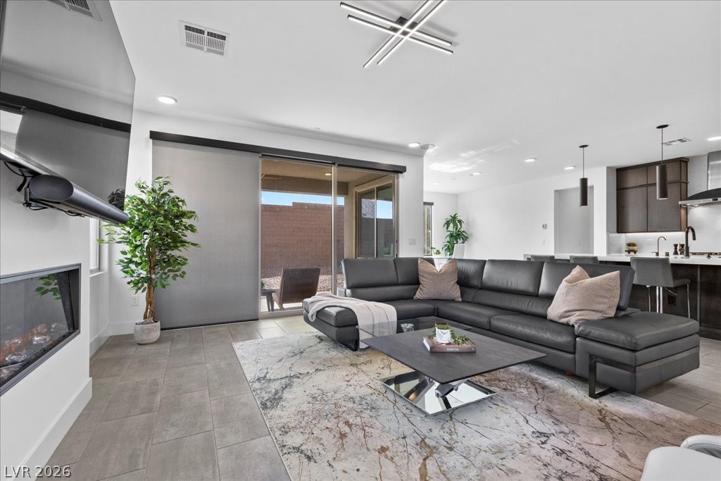 11955 Rockview Point Street