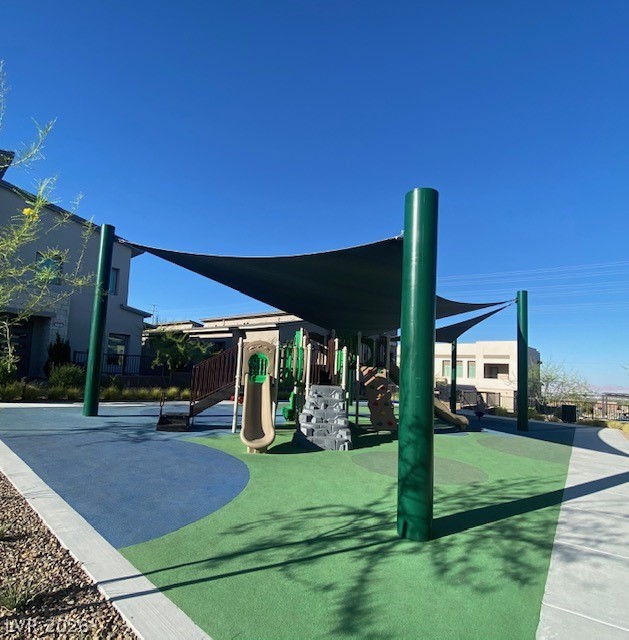 600 North Carriage Hill Drive 1002