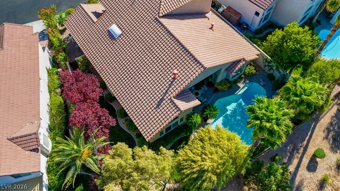 10000 Charlemont Drive