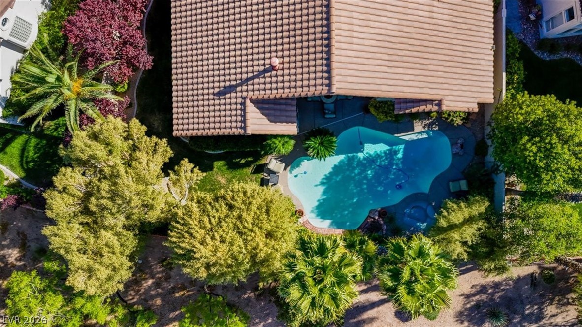 10000 Charlemont Drive