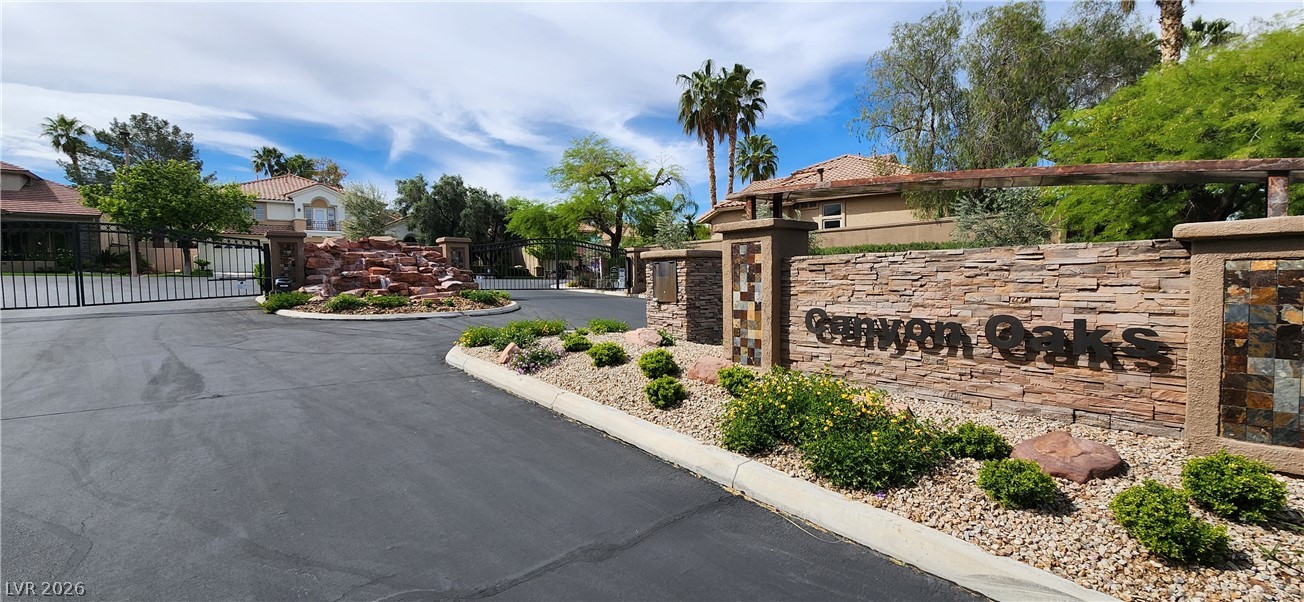 10000 Charlemont Drive