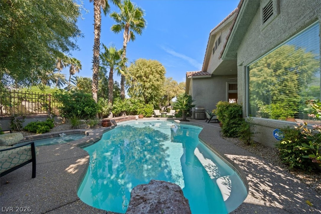 10000 Charlemont Drive