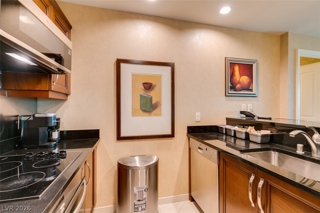 145 East HARMON Avenue 2620